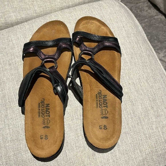 Naot sandals - Picture 1 of 4